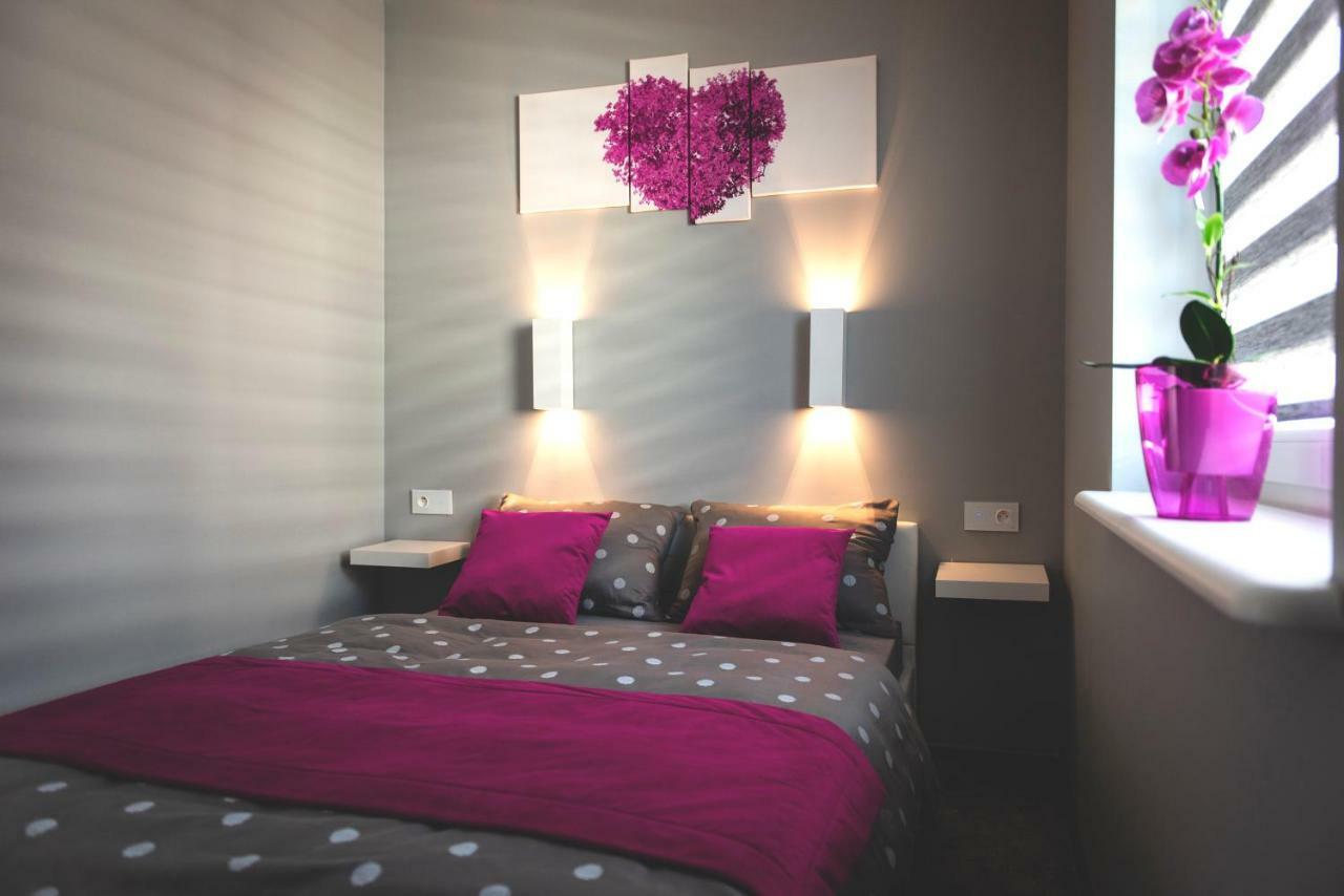 Apartament Elegance Pink Rewal Buitenkant foto