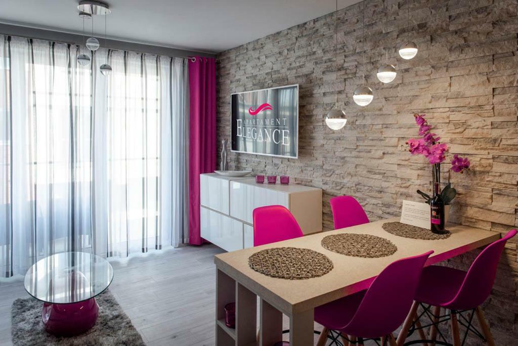Apartament Elegance Pink Rewal Buitenkant foto